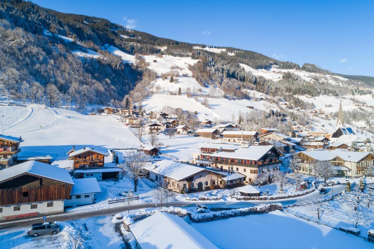 Hotel Senningerbräu Bramberg am Wildkogel Rum bild